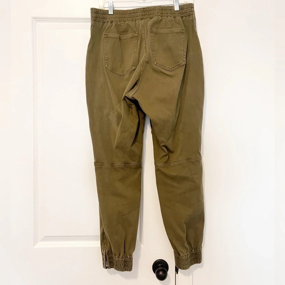 SPANX style cargo